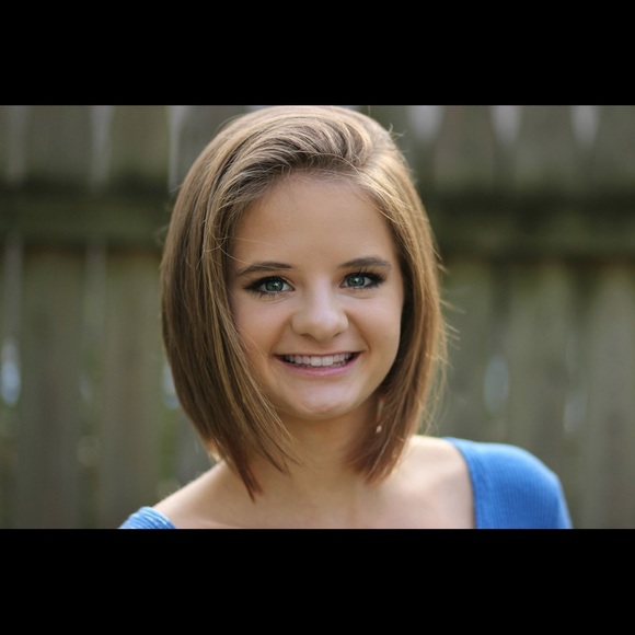 Meet your Posher, Gabrielle - Picture 2 of 6